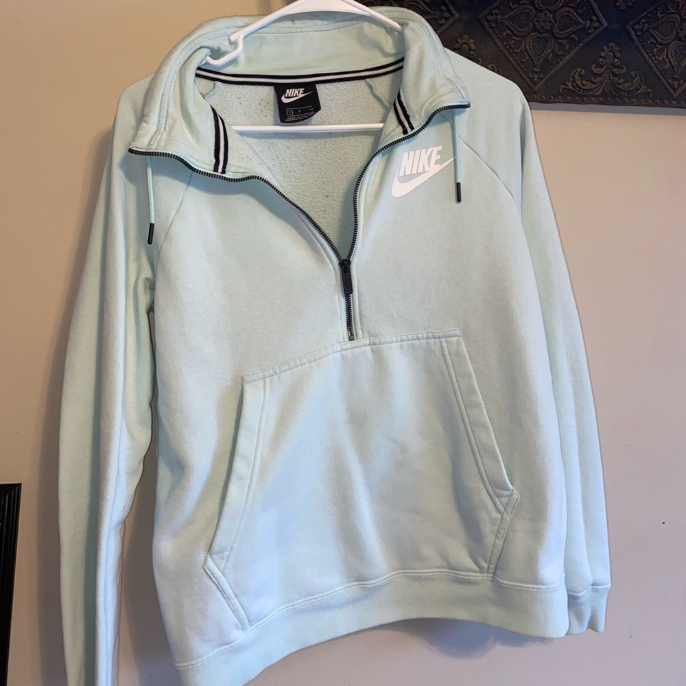NIKE SWEATSHIRT